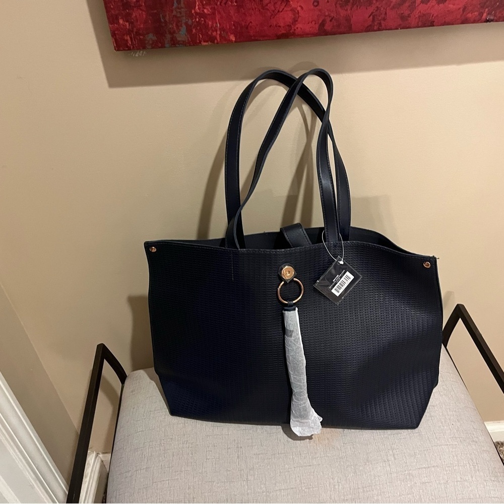 NWT Ulta Navy Basketweave Tassel Tote - Picture 5 of 5